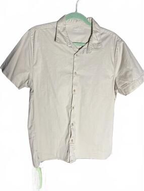Forever 21 Beige Short Sleeve Button-Up Shirt